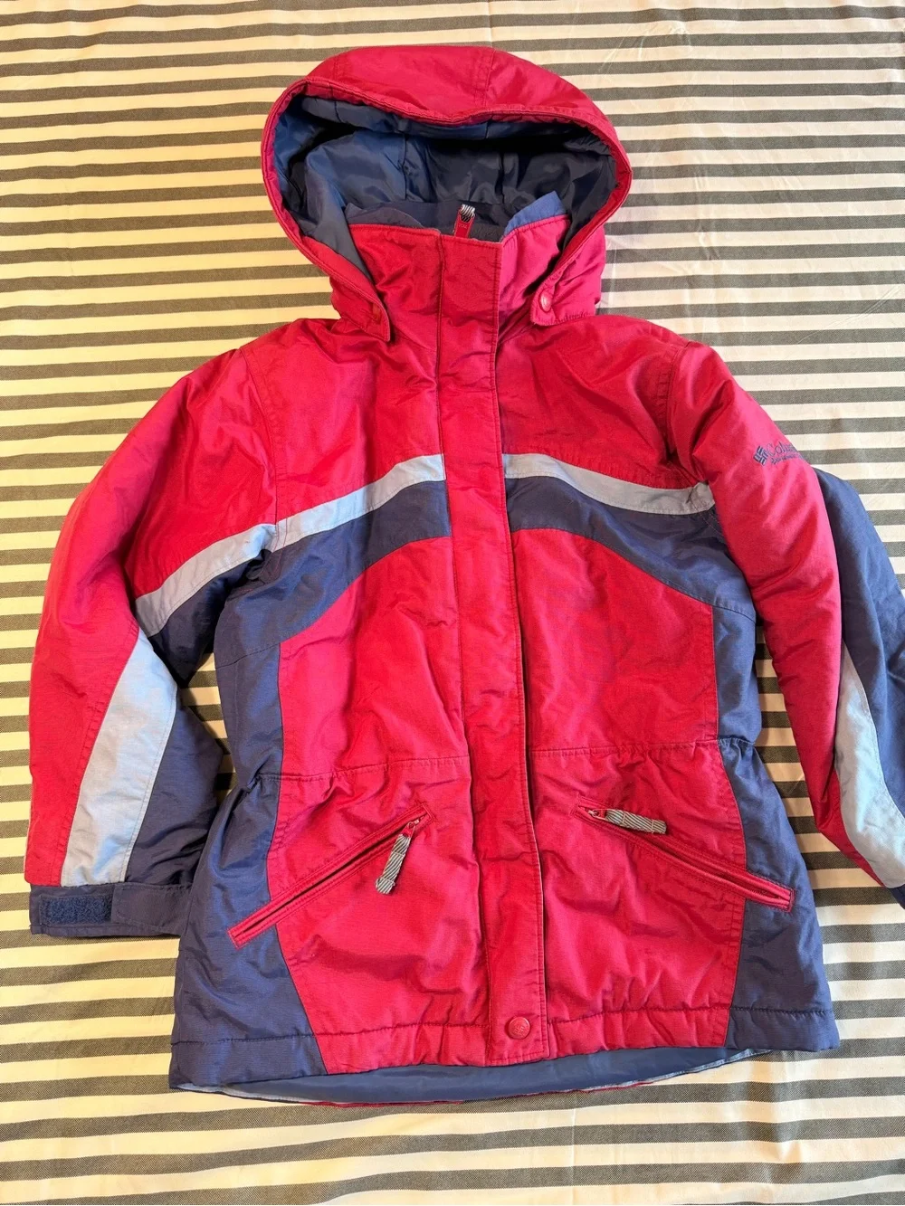 Columbia Sportswear Company no holes